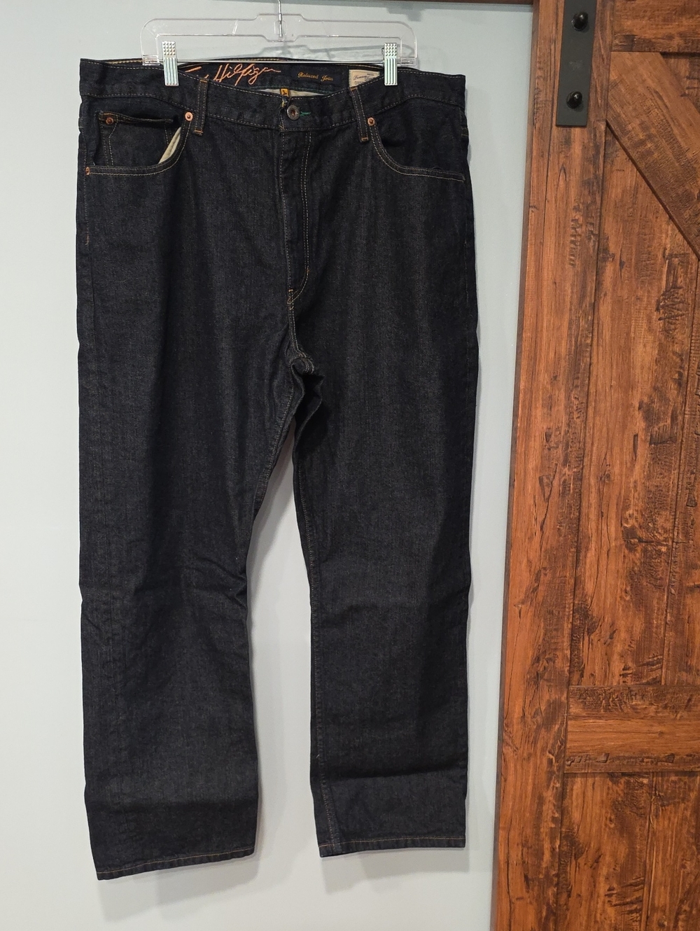 Tommy Hilfiger Relaxed Jeans 40x32 NWOT